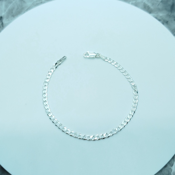 Pulsera de eslabón tradicional sencilla 4mm.