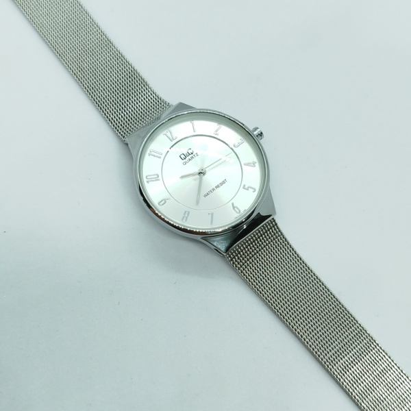Reloj de Dama Q&Q Malla