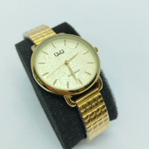 Reloj de Dama Q&Q (Estampado Mandala) vista 2