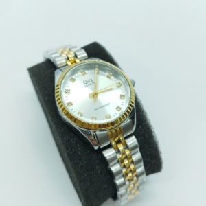 Reloj de Dama Q&Q (RDE1) vista 2